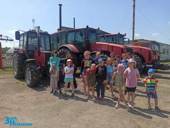 Ребята из оздоровительного лагеря «Эколандия» Песковской  средней школы посетили Мостовский ремонтный завод