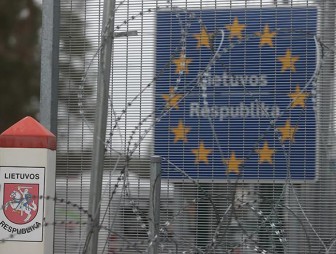 Около 3 300 фур ожидают въезда в Евросоюз