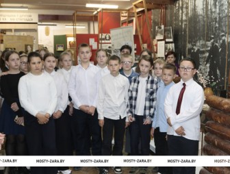 Мостовский музей «Лес и человек» приглашает на выставку «Клічу вас я на пабеду!»