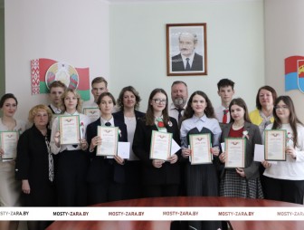 О войне через женские судьбы рассказали в своих работах мостовчане, участники конкурса «Золотое перо «Белой Руси»-2025»