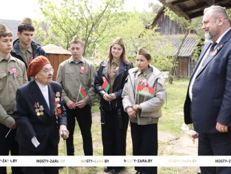 Связь поколений и времён: в преддверии Дня Победы на Мостовщине чествовали свидетелей военного лихолетья