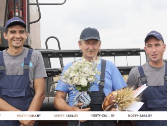 В ЗАО «Гудевичи» чествовали первого тысячника сельхозпредприятия Александра Гаспоровича