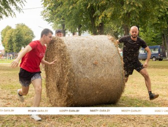 Скрестили спорт и сельское хозяйство: кто же стал победителем «Дожиночной эстафеты»?