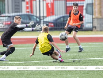 Привезли «мадридский «Реал» в Мосты: репортаж с детского турнира по футболу