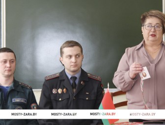 Мир беречь и страну развивать. Об этом говорилось на Дне информирования в Песковской средней школе имени Героя Советского Союза В. И. Еронько