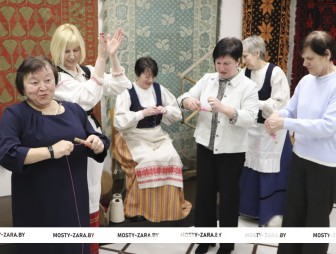 Свята прыгажосці і вернасці традыцыям: у Гудзевіцкім музеі ладзілі мерапрыемства для жанчын і пра жанчын
