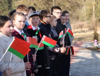 Код нашей памяти: на Мостовщине почтили память жертв Хатынской трагедии и сожжённых деревень