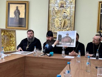 В Гродно проходит пресс-конференция архиепископа Гродненского и Волковысского Антония для руководителей районных СМИ