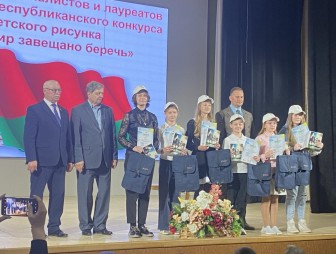 Сохранение исторической памяти о подвигах воинов в годы Великой Отечественной нашло своё отражение в творческих работах детей, присланных на конкурс «Нам мир завещано беречь»
