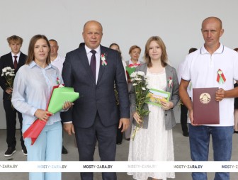 Цвети, наш край, под мирным небом! Мостовщина празднует День Независимости