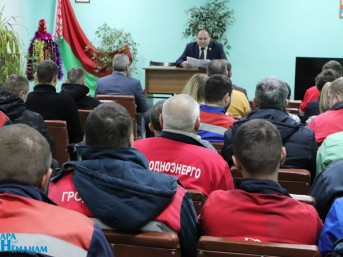 С мостовскими энергетиками встретился заместитель председателя райисполкома Сергей Горошко