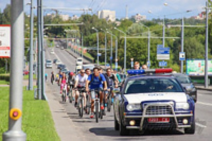 Гродненские велосипедисты проехали «Кiламетры Перамогi»