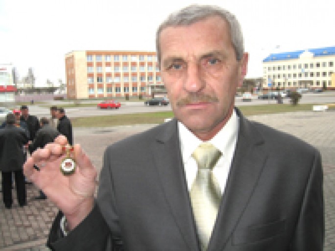 За профессионализм и верность делу