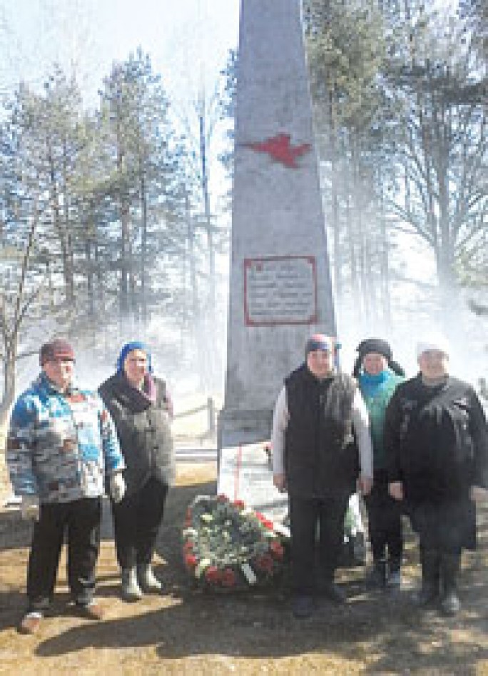 И вздрогнул от взрыва  местный лес