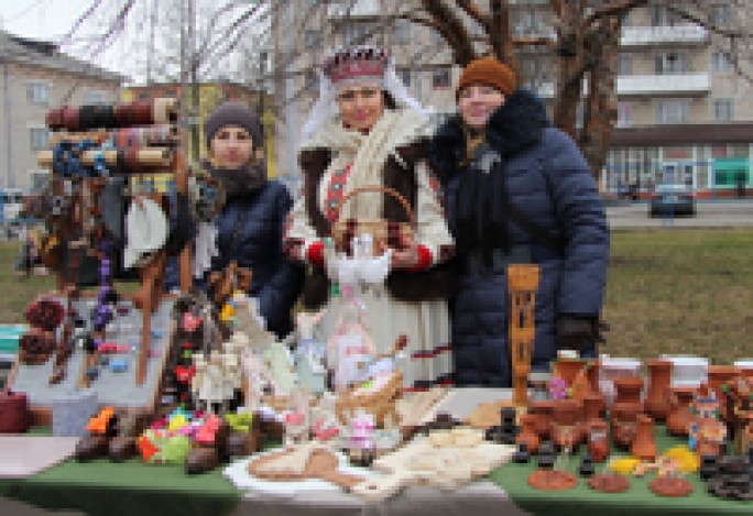 Мастоўская Масленіца частавала, забаўляла і спявала