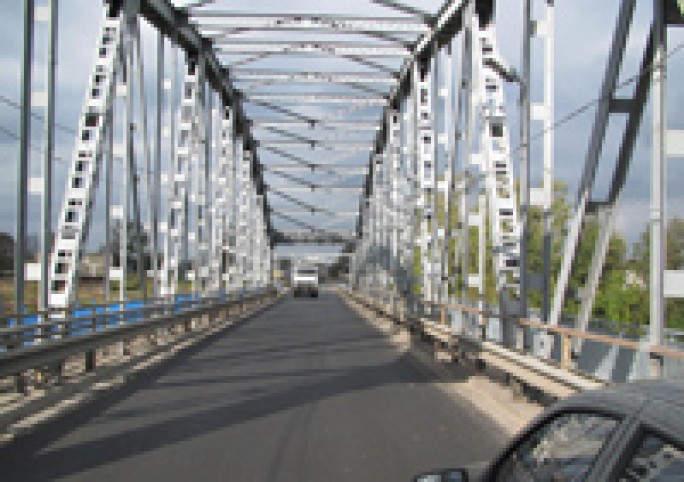 Правомостовский мост опять обновляется