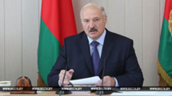 Лукашенко потребовал принятия действенных мер для более эффективного развития Гродненской области