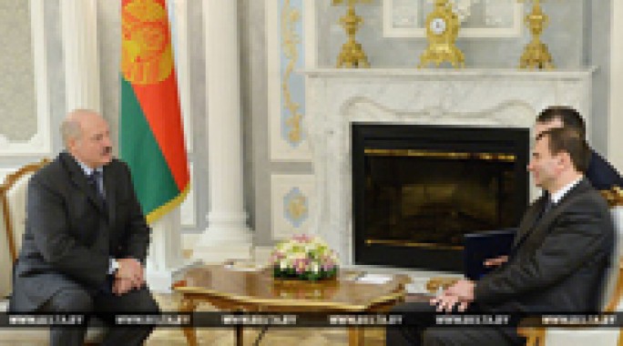 Лукашенко: деловые партнеры ценят Беларусь за честность