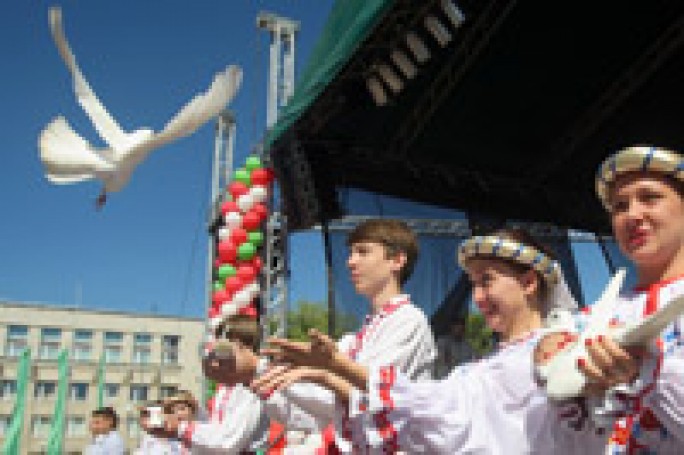 Торжественный митинг, посвящённый празднику, прошёл 3 июля в Гродно