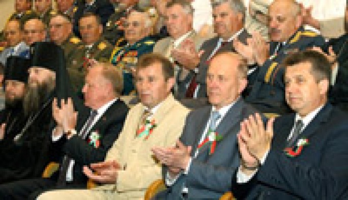 В Гродно прошло торжественное собрание, посвящённое Дню Независимости