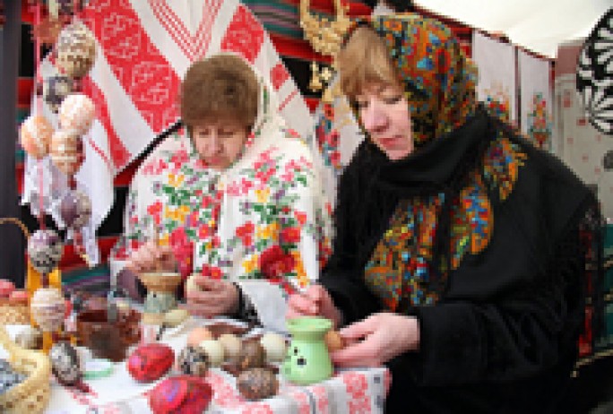 В Гродно прошла пасхальная ярмарка изделий народных мастеров