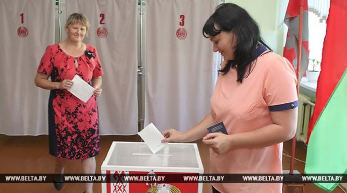ВЫБОРЫ-2016: За два дня в досрочном голосовании на парламентских выборах в Беларуси приняли участие 9,63% избирателей