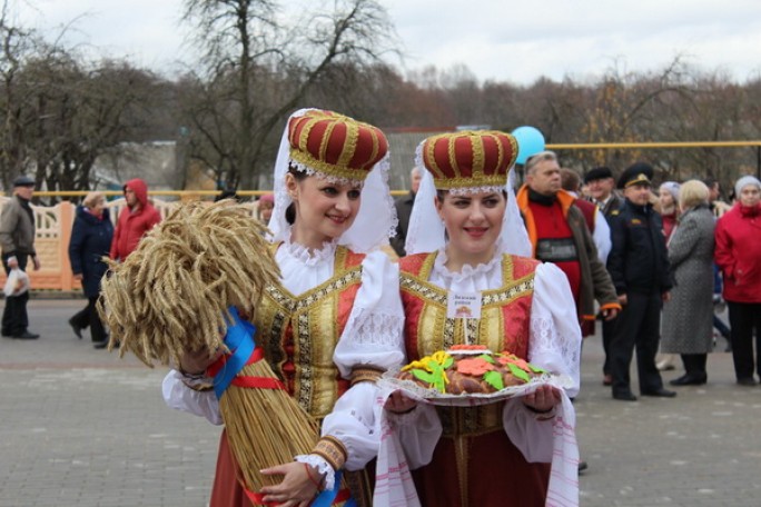 На «Дажынках» в Вороново будут чествовать трудовые династии,  молодых специалистов и их наставников