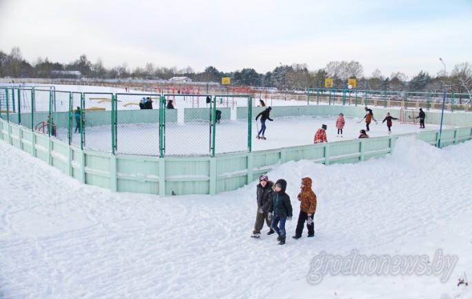 В Гродненской области у всех школ зальют ледовые катки