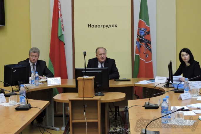 В Новогрудке прошло выездное заседание комиссии по делам несовершеннолетних
