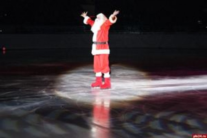 Необычные Деды Морозы на коньках поздравят гродненцев 25 декабря
