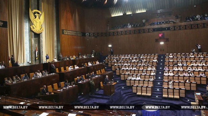 О мире, сотрудничестве и перспективах: Лукашенко выступил с речью в парламенте Судана