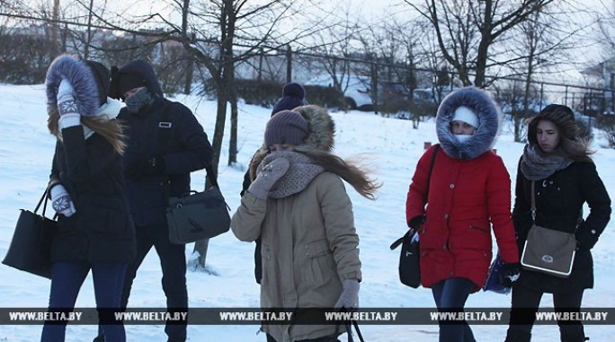 Гололедица и сильный ветер ожидаются в Беларуси 25 февраля
