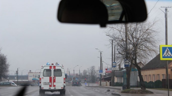 Эксперимент ГАИ в Гродно показал: водители пропускают спецтранспорт, пешеходы не всегда
