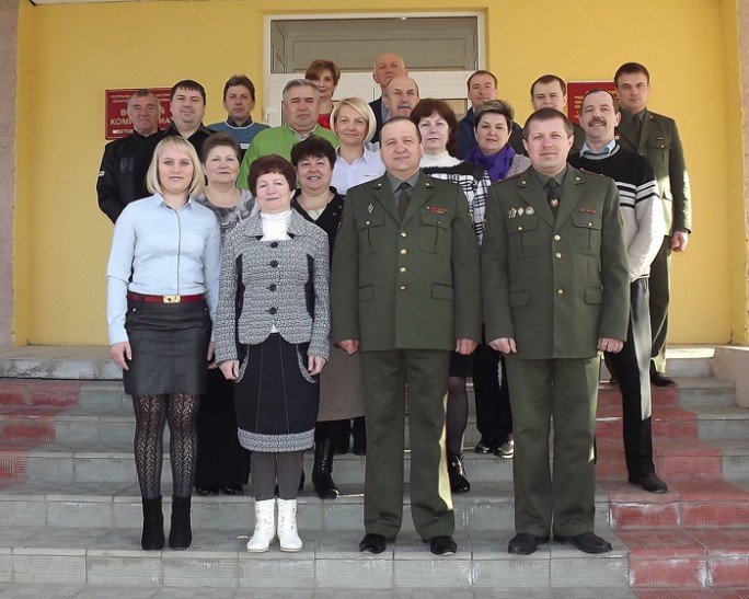 Их труд ради мира на земле
