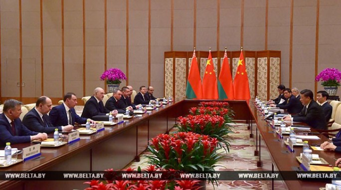 Беларусь и Китай намерены создать рабочую группу по борьбе с цветными революциями и терроризмом
