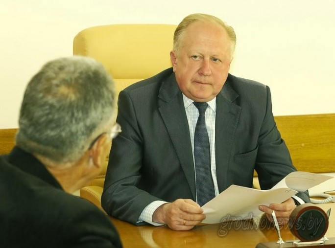 Заместитель председателя облисполкома Виктор Лискович провел прием граждан