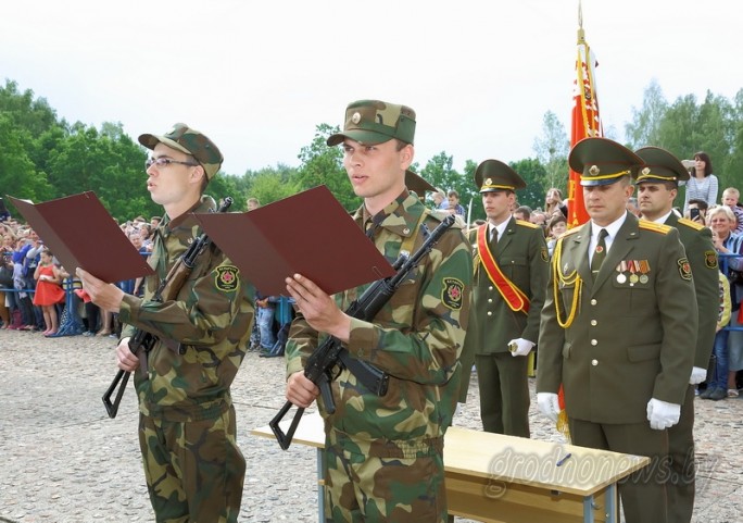 Военную присягу приняли новобранцы частей Гродненского гарнизона и Гродненской пограничной группы