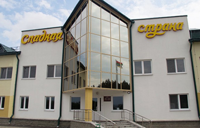 Витебская фабрика «Сладкая страна» к концу лета планирует выпускать до 200 тонн кондитерских изделий