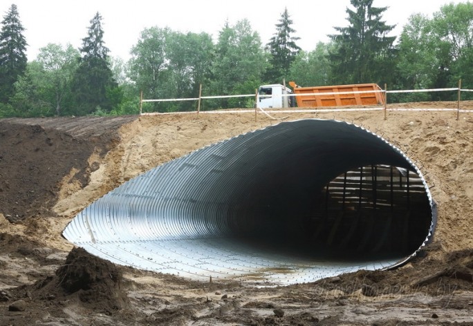 Первый подземный переход для диких лесных животных строится на участке автомагистрали М6