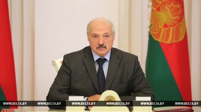 Лукашенко намерен посетить проблемные хозяйства в регионах Беларуси