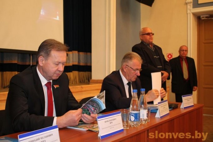Выездное заседание президиума Гродненского областного Совета депутатов прошло в Слониме