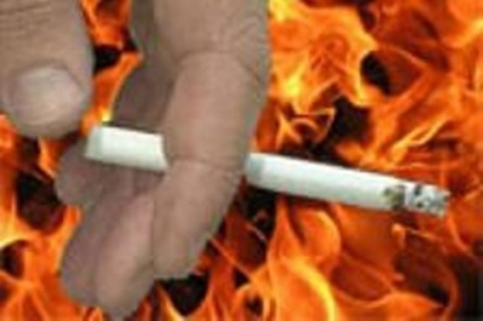 Неосторожное обращение с огнем при курении