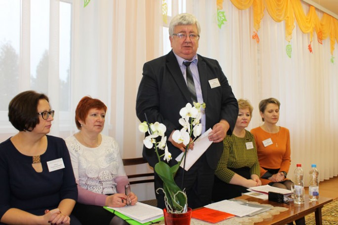 На Мостовщине прошёл областной семинар по вопросам деятельности замещающих семей