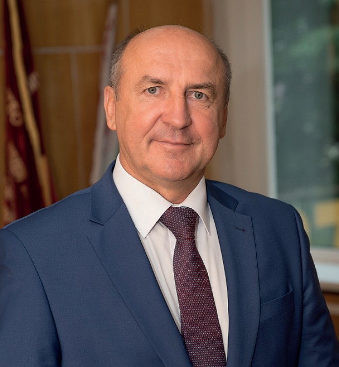 Во главе предприятия