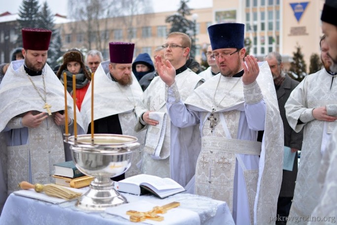 За крещенской водой. 19 января православные празднуют Крещение Господне