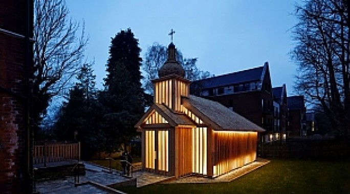 Деревянная белорусская церковь в Лондоне участвует в международном конкурсе 'Здание года'