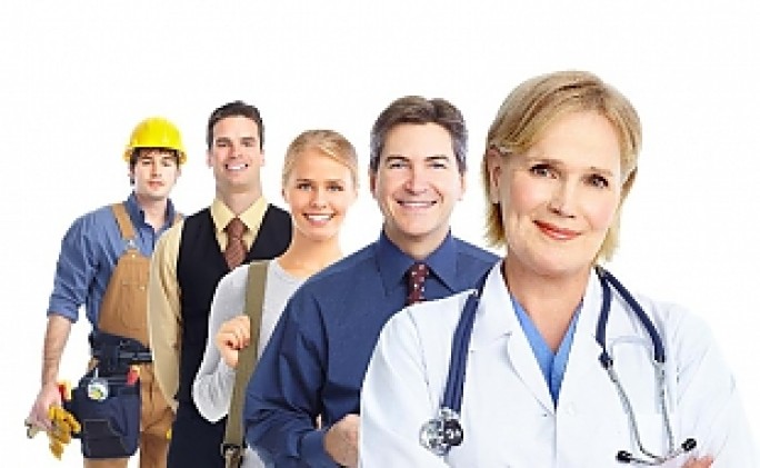 Медсестра, водитель, сварщик, швея... Названы наиболее перспективные профессии на рынке труда области