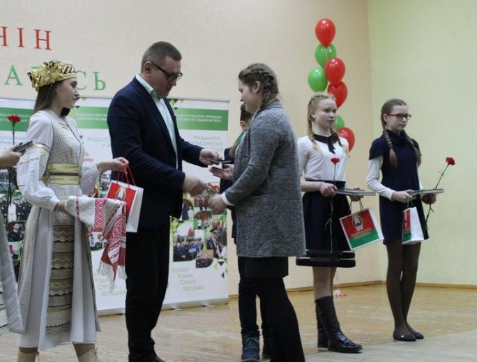 Более двухсот молодых жителей Гродненщины в торжественной обстановке получат сегодня паспорта