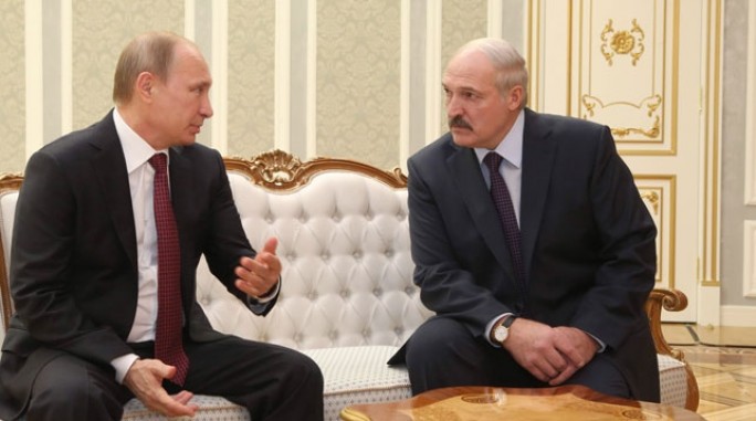Александр Лукашенко поздравил Владимира Путина с убедительной победой на выборах Президента России