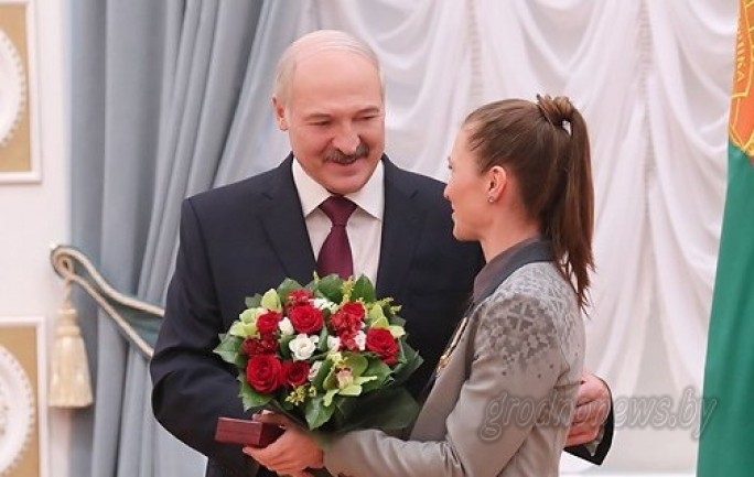 'Настоящие, мужественные люди' - Александр Лукашенко вручил госнаграды победителям и призерам Игр в Пхенчхане